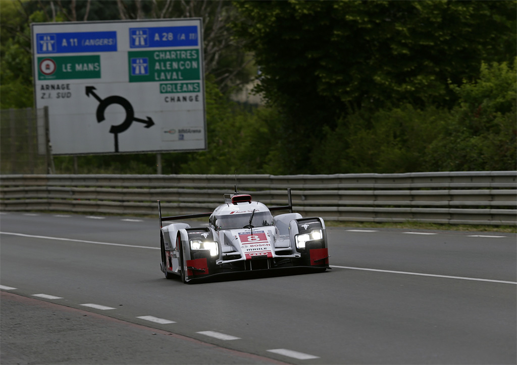 Audi R18 e-tron quattro #8 (Audi Sport Team Joest), Lucas di Grassi, Loïc Duval, Oliver Jarvis
(Foto: Audi Motorsport)